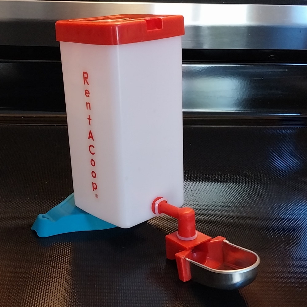 CHICK2CHICKEN 2-Port Feeder – White with Red & Blue Accents - Picture 2 of 9